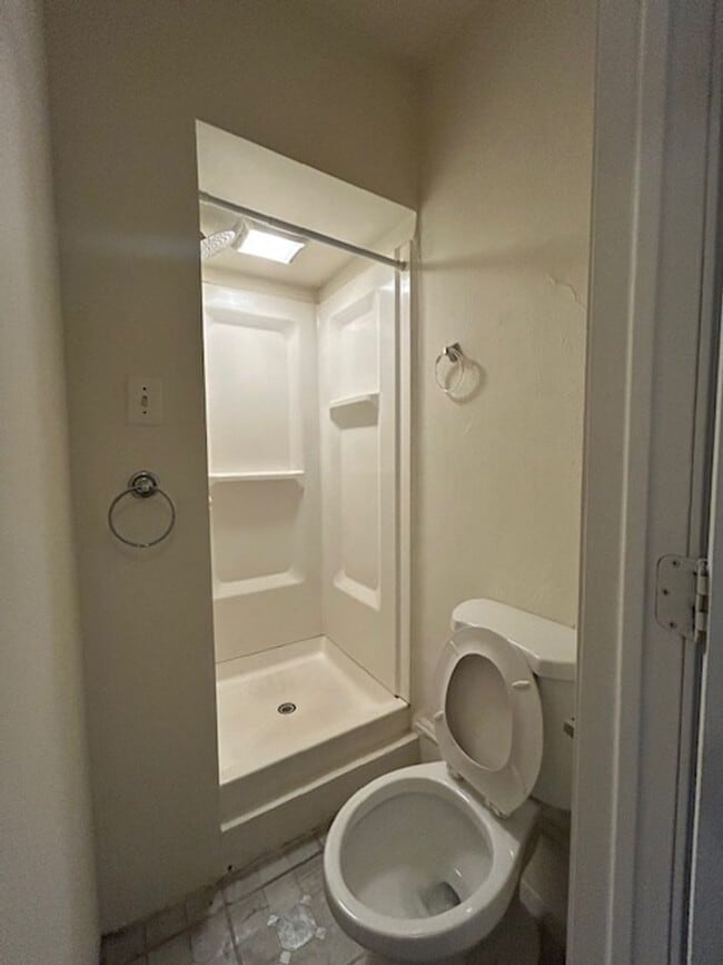Building Photo - University Park 5BR/2BA—Walkable to UA, Fl...