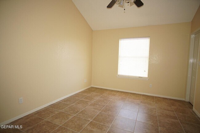 Building Photo - 5751 Sean Haggerty Dr