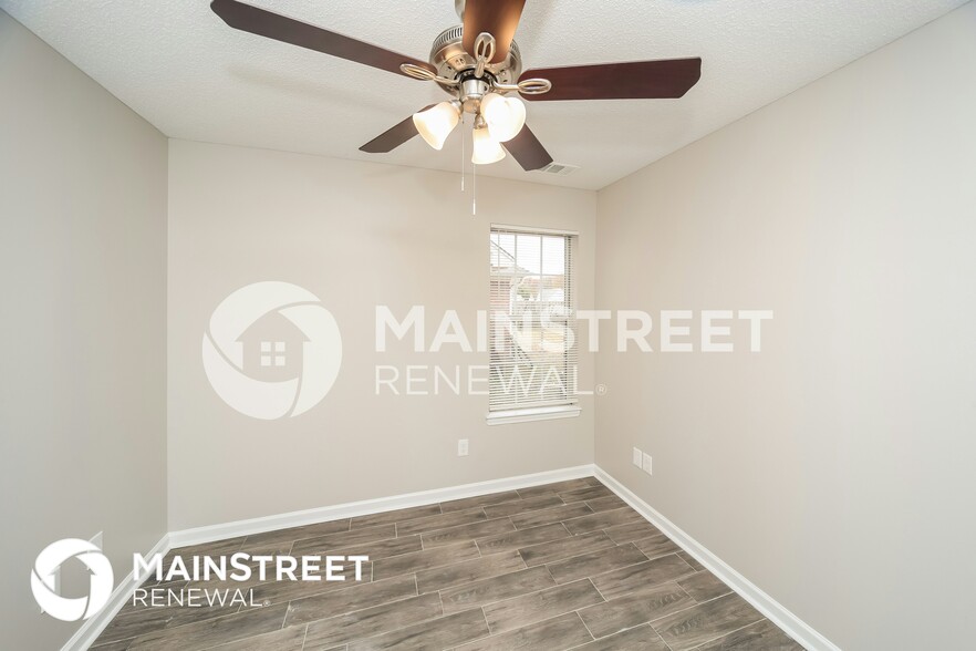 Building Photo - 3018 Caitlynn Circle S
