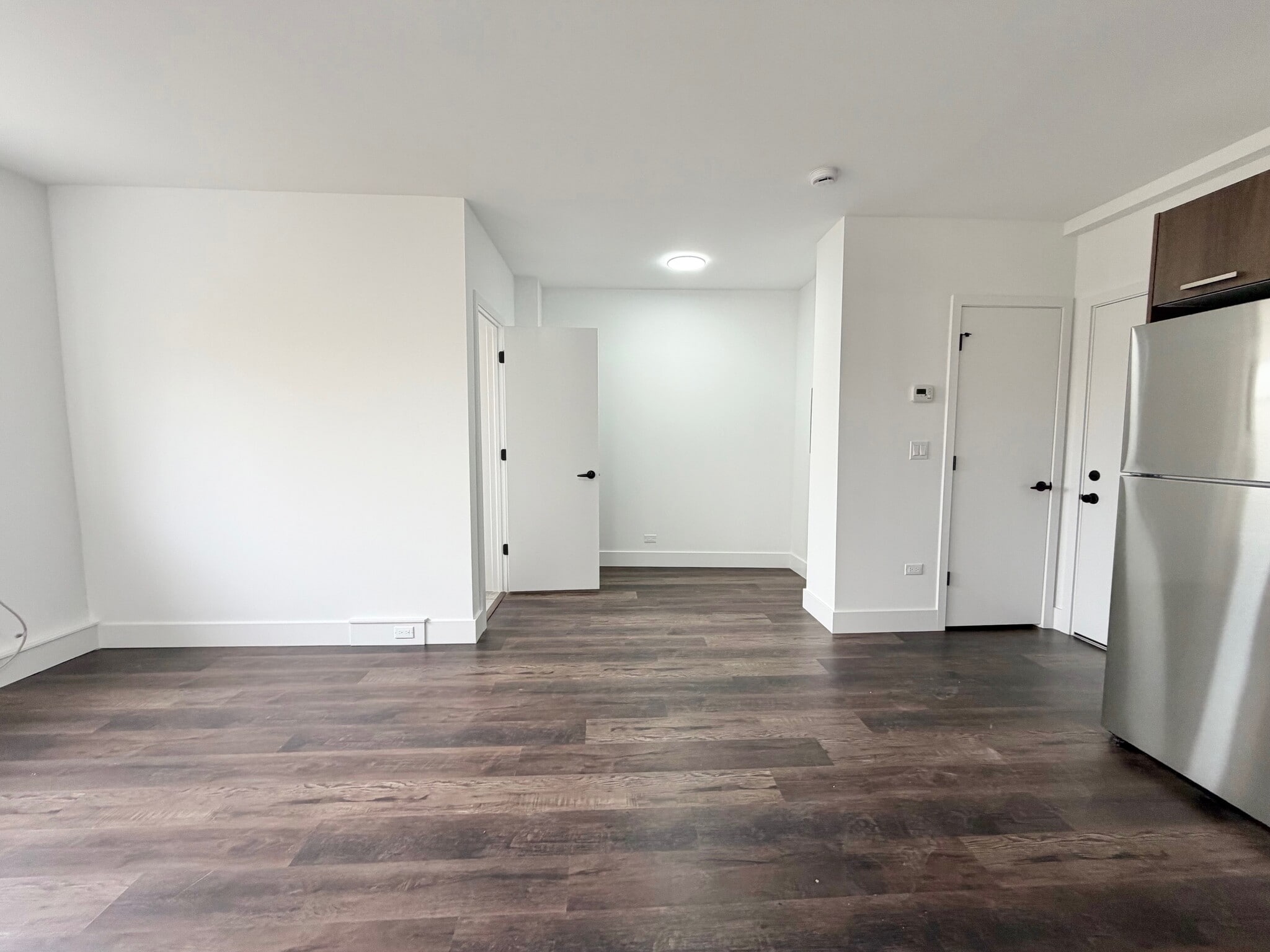 Building Photo - 5647 N Ashland Ave