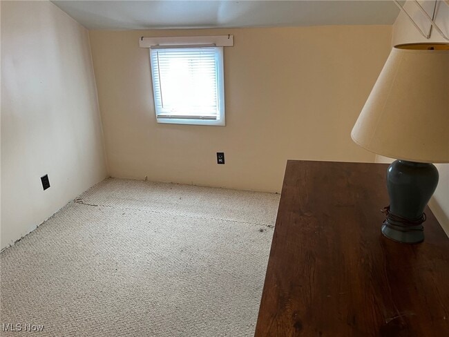 Building Photo - 3923 Richlawn Rd