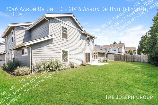 Building Photo - 2046 Aaron Dr