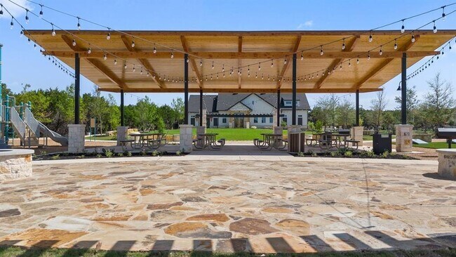 Building Photo - 2704 Indian Clover Trl