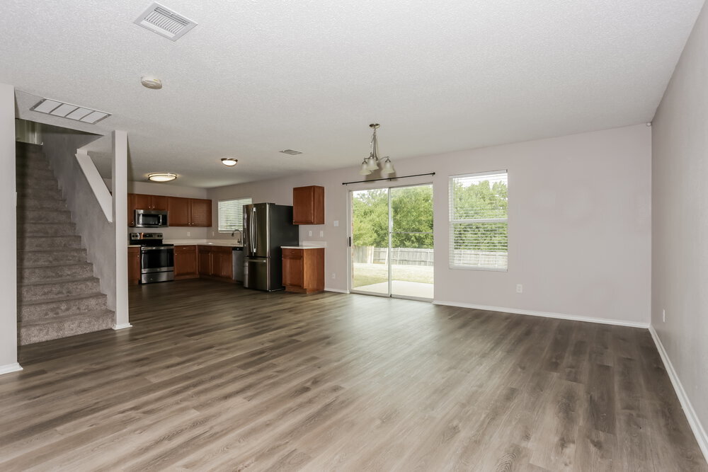 Building Photo - 907 Blue Sky Dr