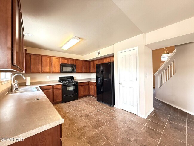 Building Photo - 6305 Rosa Gandara Pl