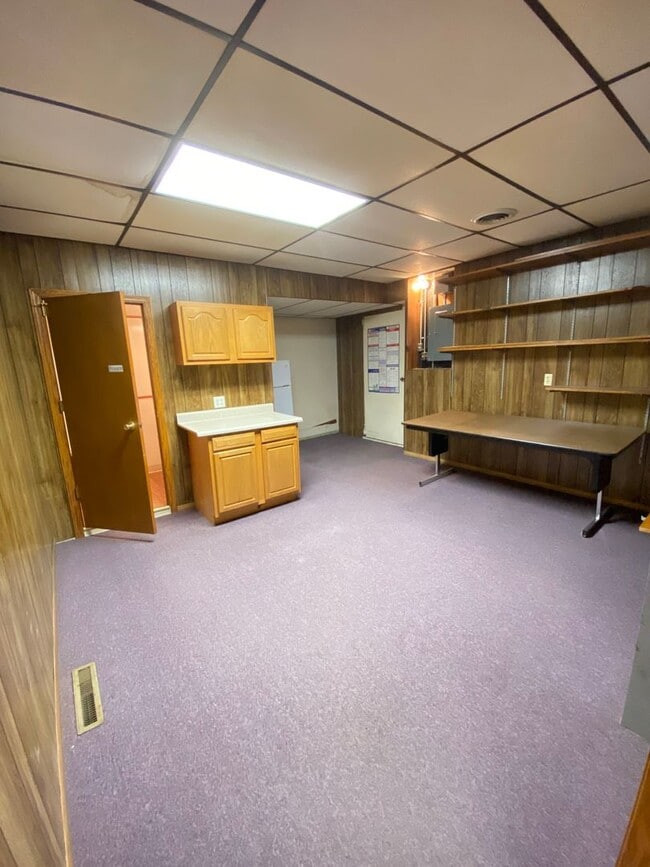 Building Photo - 118/120 E Huron