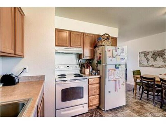 Building Photo - 3111 W 95th Ave