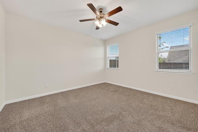 Building Photo - 3955 Oak Crk Cir