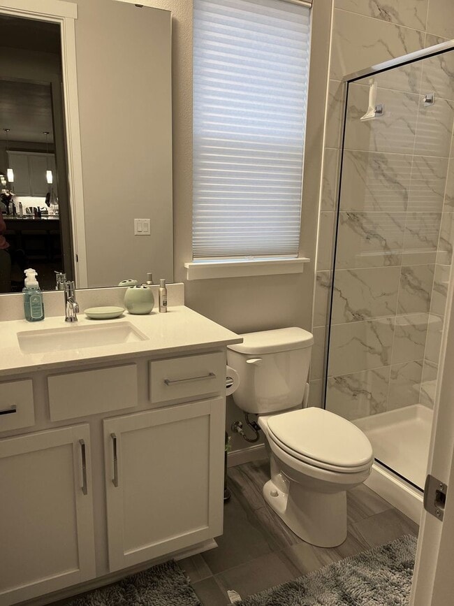 Building Photo - Beautiful New 2-Story Poulsbo Home