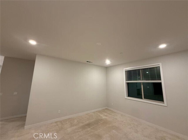 Building Photo - 602 Catalonia