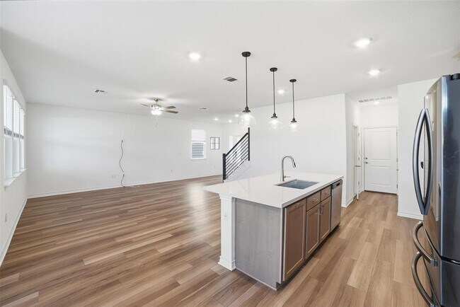 Building Photo - 13606 Long Is Dr