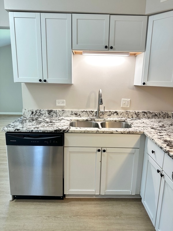 Building Photo - 525 Ryan Ln