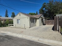 Building Photo - 430 N Beech St