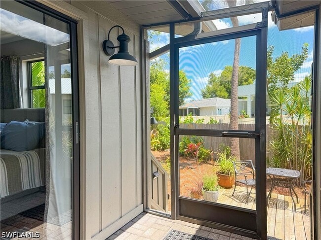 Building Photo - 1042 Oak Forest Dr