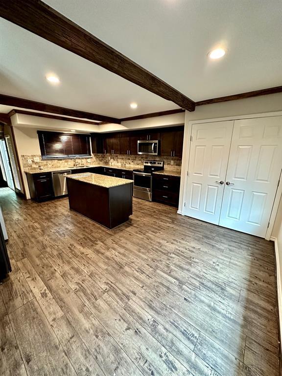 Building Photo - 4842 Green Trail Dr