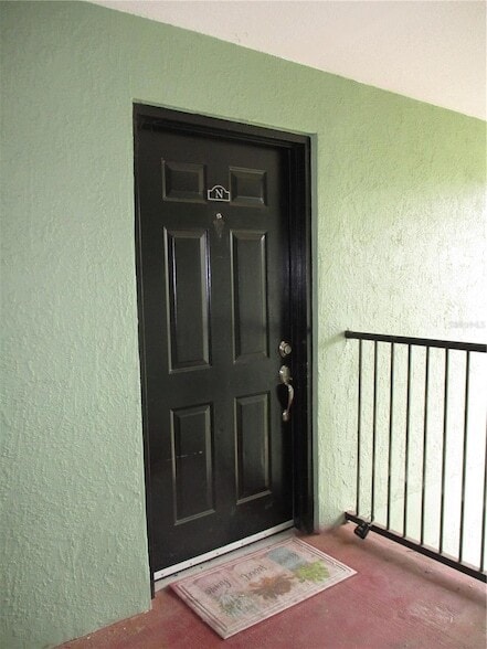 Building Photo - 2065 Dixie Belle Dr