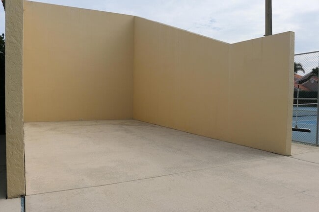 Building Photo - 2668 La Lique Cir