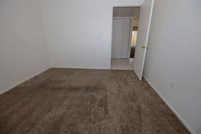 Building Photo - SUMMERLIN - LA POSADA CONDO