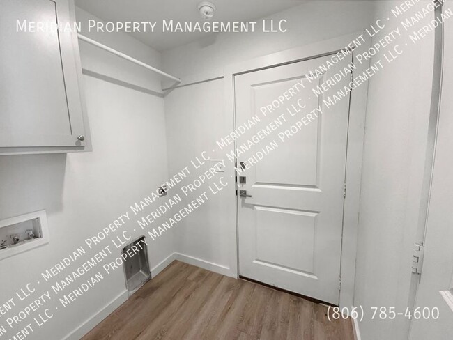 Building Photo - 5726 Lehigh St
