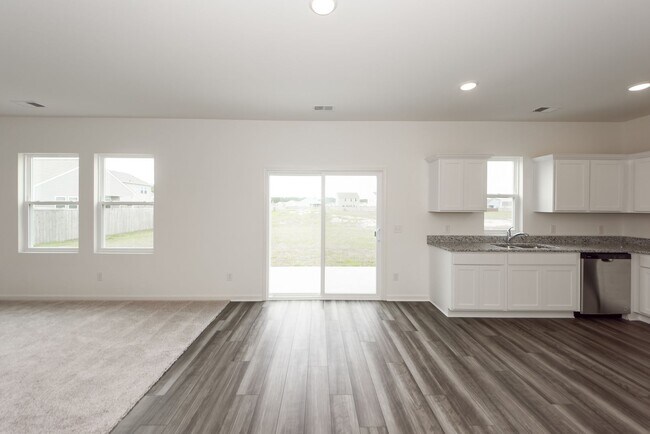 Building Photo - 543 Polaris Wy