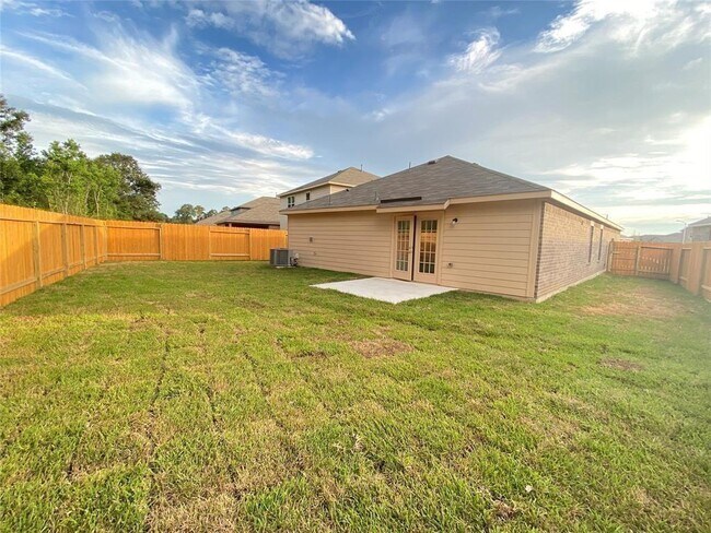 Building Photo - 20742 Nala Bear Dr