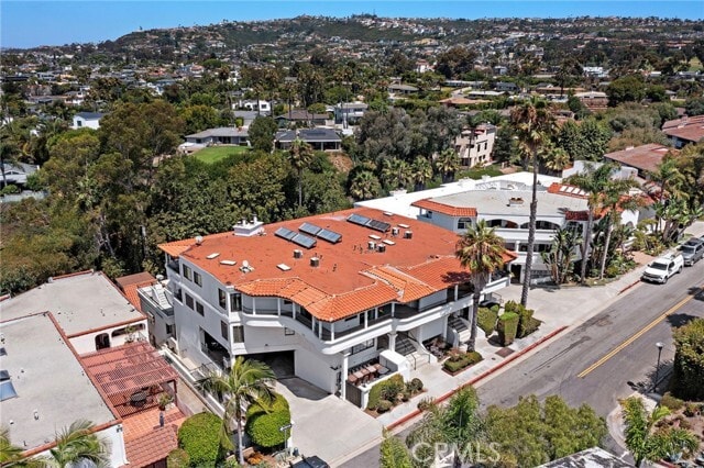 Building Photo - 210 Avenida Montalvo