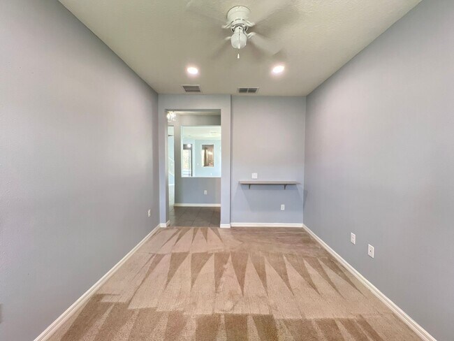 Building Photo - Perfect Home waiting for you!