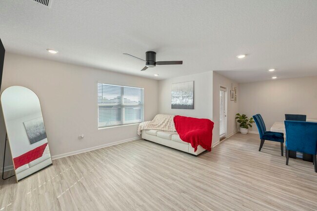 Building Photo - 4735 Airmen Dr