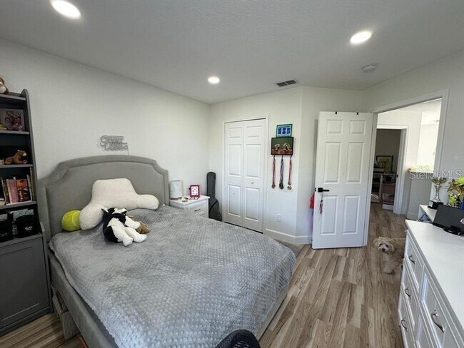 Building Photo - 2271 Stone Cross Cir