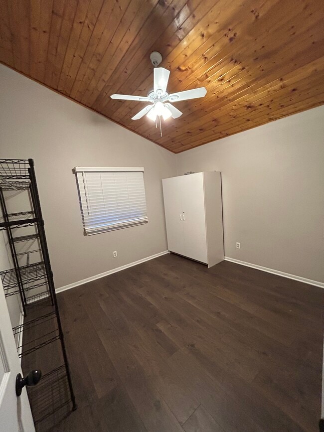 Building Photo - 7413 Mariner Hills Cir