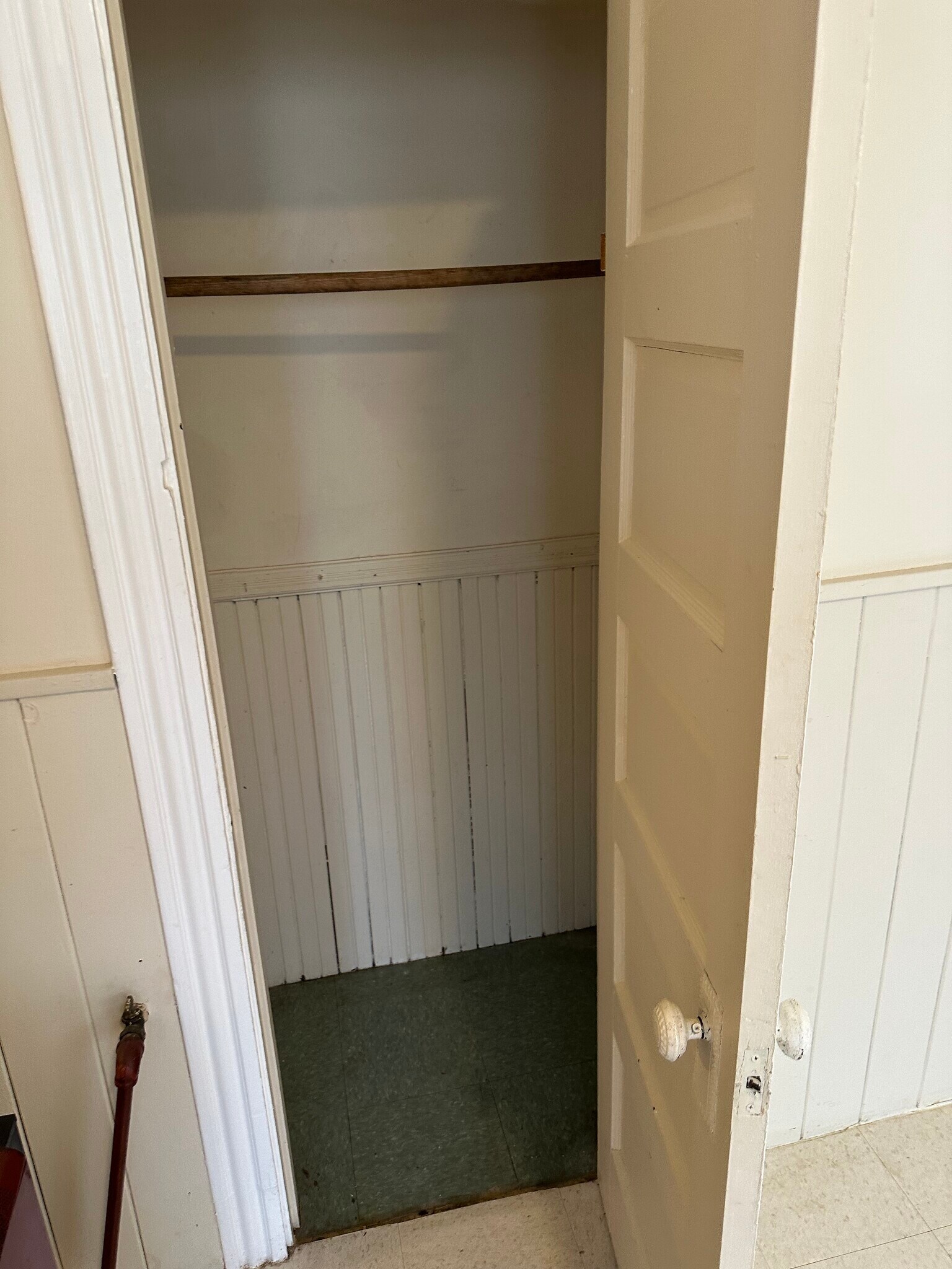 Building Photo - 810 Brock Ave