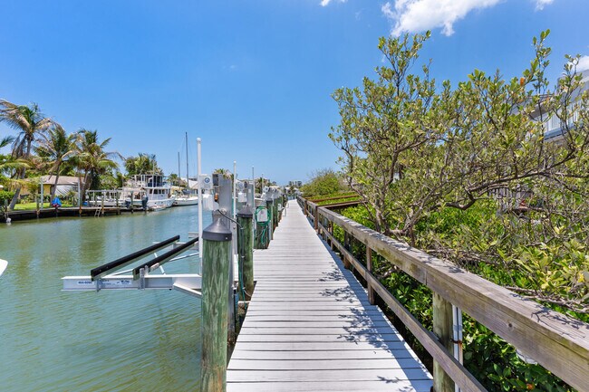 Building Photo - 2488 Harbour Cove Dr