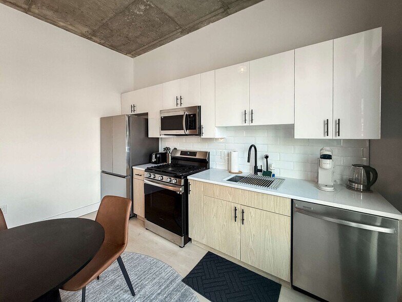 Building Photo - 1247 N 2nd St