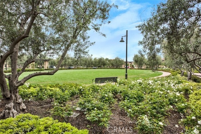 Building Photo - 135 Rose Arch