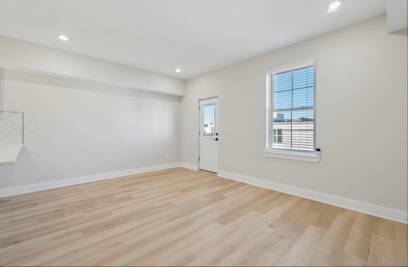 Building Photo - 1636 N 26th St