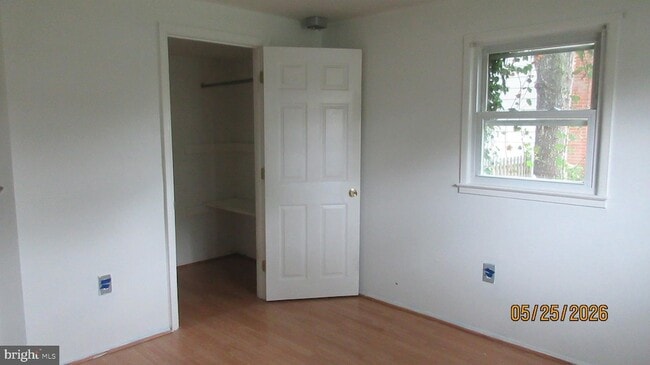 Building Photo - 4419 kentmore Dr