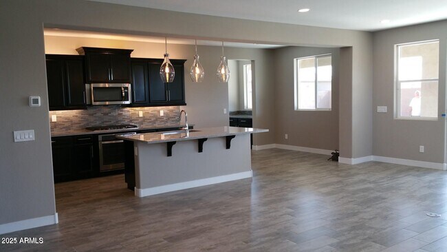 Building Photo - 9341 S 55th Pl