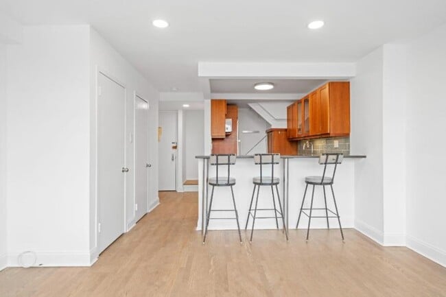 Building Photo - 1 bedroom in NEW YORK NY 10003