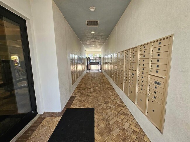 Building Photo - 3059 Beaver Creek Dr