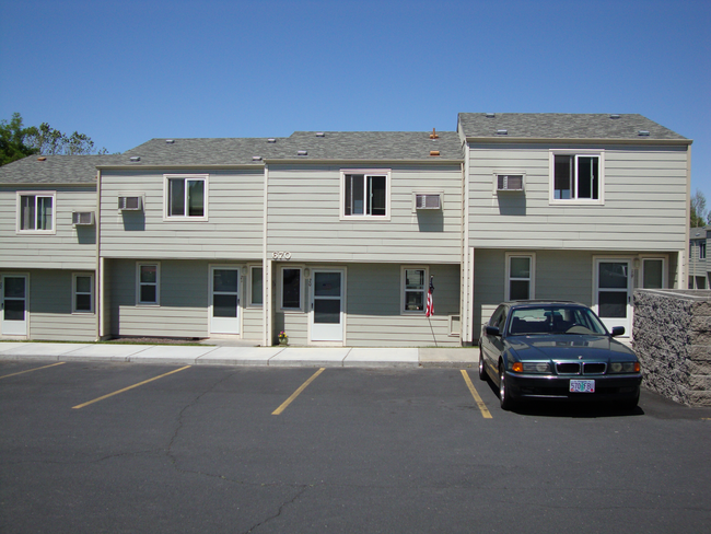 Building Photo - Cottonwood I Apartments