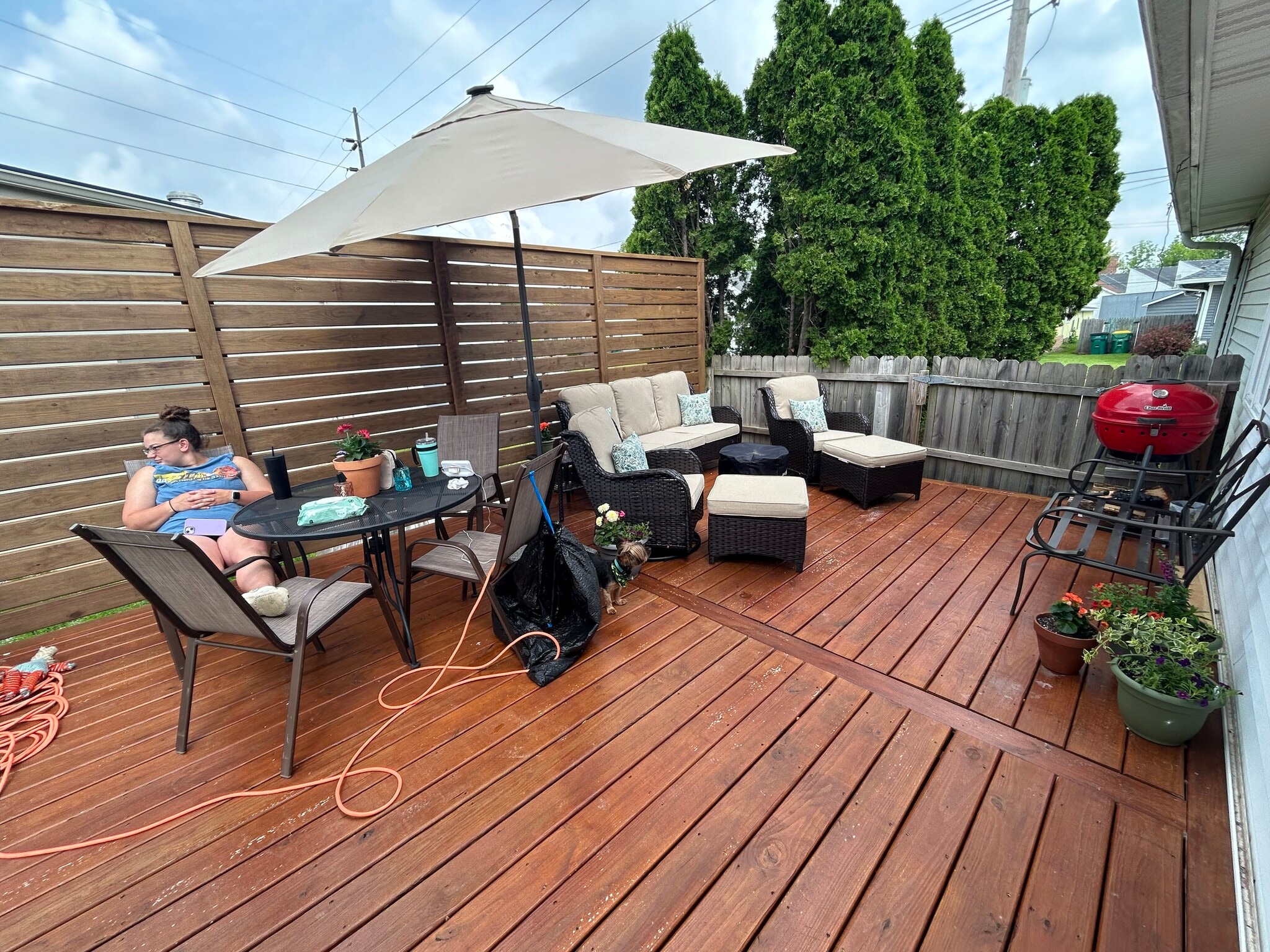 Building Photo - 713 E Elm St