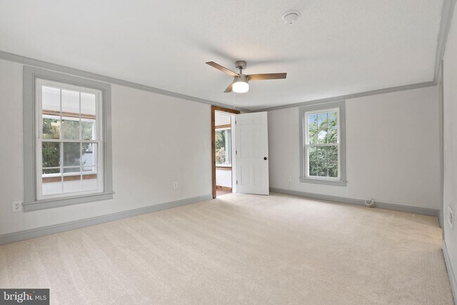 Building Photo - 3502 Buena Vista Ave