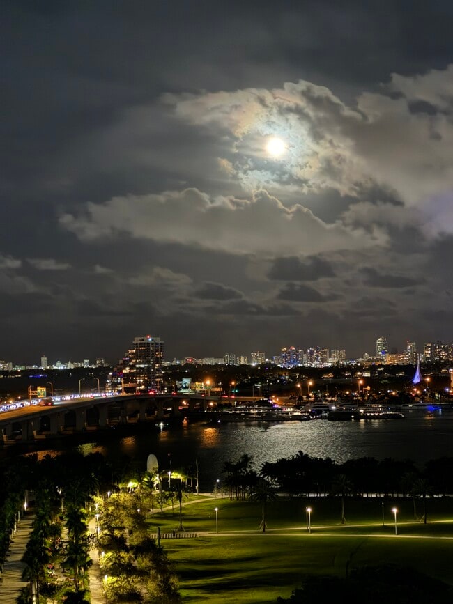 Building Photo - 1040 Biscayne Blvd