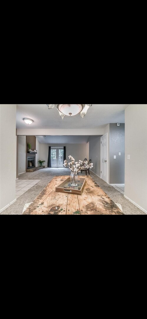 Building Photo - Perfect Duplex in Quiet, Cozy Shadowlake