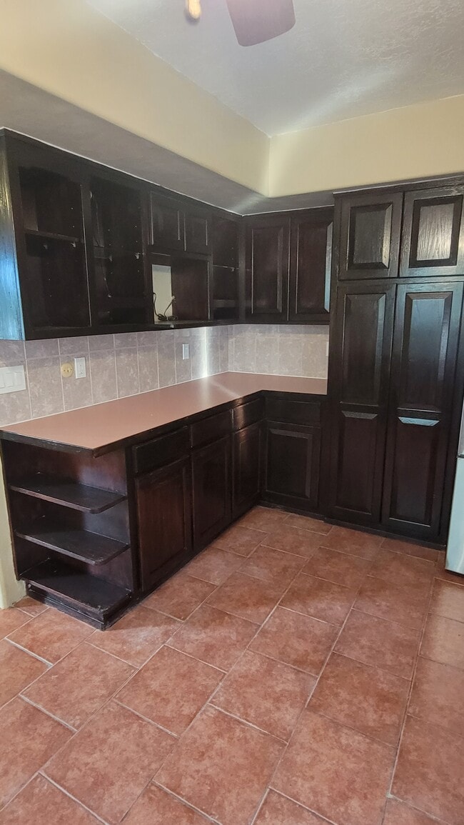 Building Photo - 3323 Camino Prado Vista