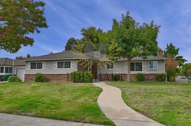 Primary Photo - 412 W Sample Ave