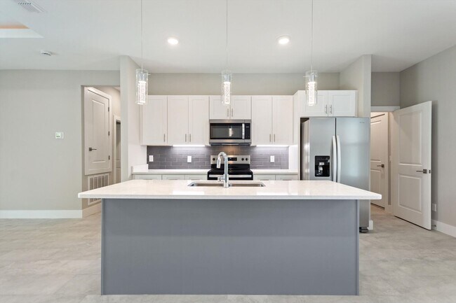 Building Photo - Deposit-Free! Modern, energy efficient hom...