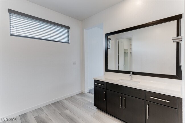 Building Photo - 10312 Jade Point Dr