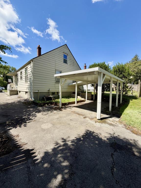 Building Photo - 26 Meadowbrook Ave