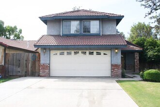 Building Photo - 4615 Gardenwood Ln